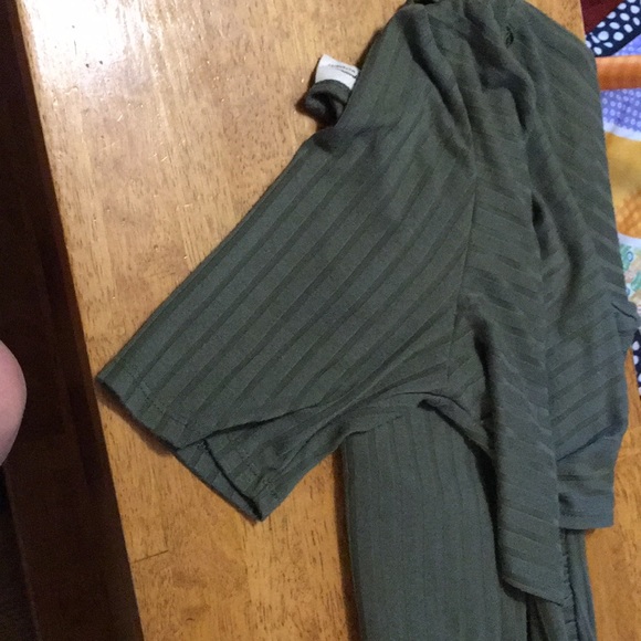 Jessica Simpson maternity dress - Picture 3 of 4